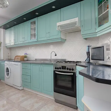 Family With Balcony And 2 Bedrooms In By Renters