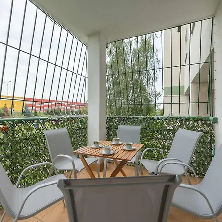 Апартаменти Family With Balcony And 2 Bedrooms In By Renters *